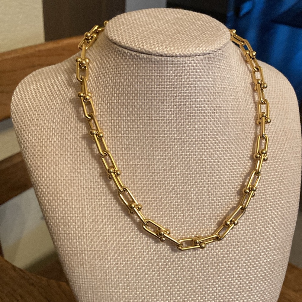 U Link Horseshoe Chain 18K Gold Plated Necklace & Bracelet Set NWOT - Picture 3 of 6